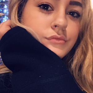 Meet your Posher, Eve